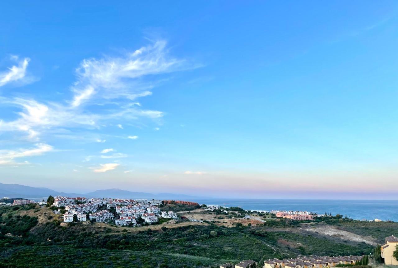 Top Sea View Apartment - 7 Minutes To Sotogrande Кастильо-де-Сабинильяс Экстерьер фото
